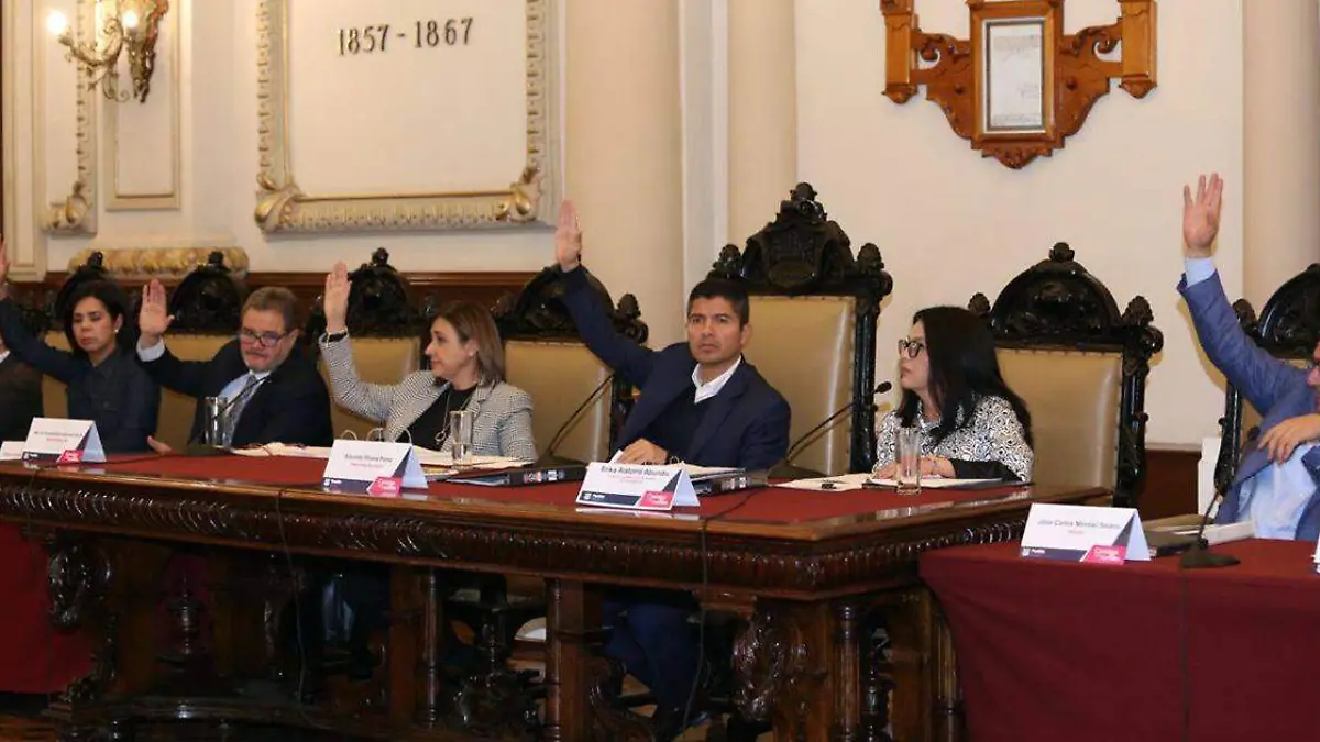 El cabildo del ayuntamiento de Puebla avaló la concesión de la empresa Rellenos Sanitarios (RESA) y de la Promotora Ambiental de la Laguna (PALA)